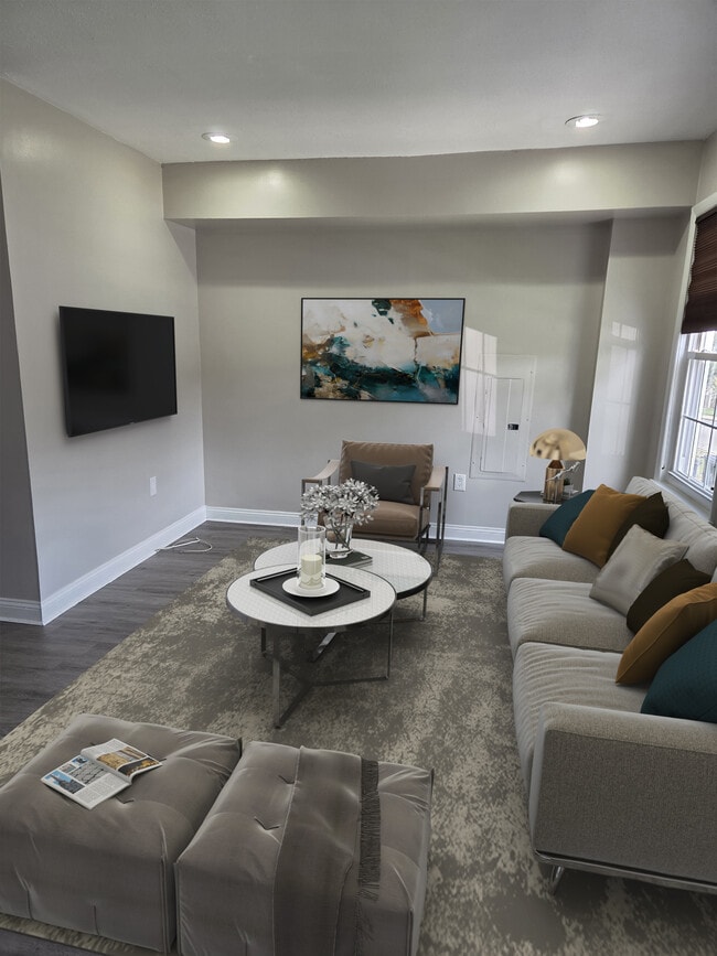 Building Photo - 1010 58th Ave