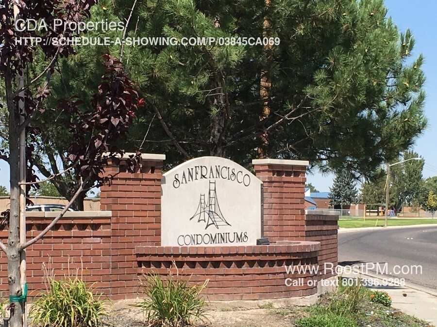 Foto principal - 1424 W Beacon Hill Dr