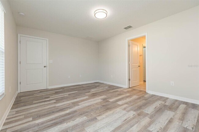 Foto del edificio - 4902 Grist Mill Ct