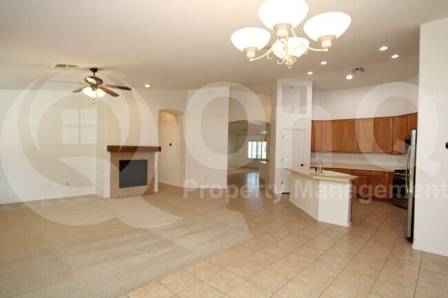 Building Photo - 3698 E Kimball Rd