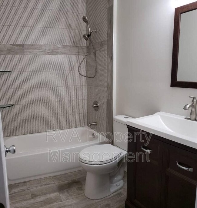 Building Photo - 600 N 32nd St