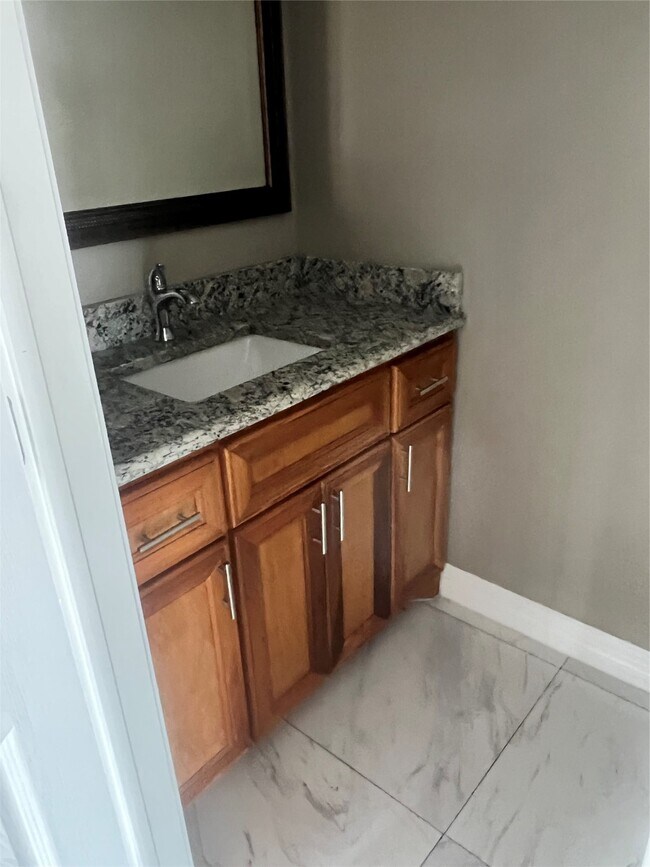 Foto del edificio - 341 Cartersville St