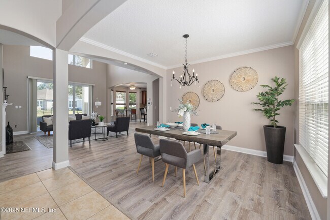 Foto del edificio - 3946 Royal Pines Dr