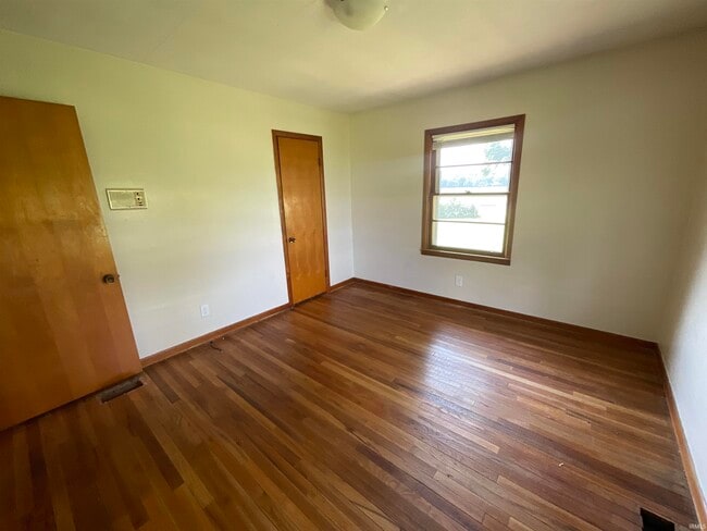 Foto del edificio - 851 E Franklin St