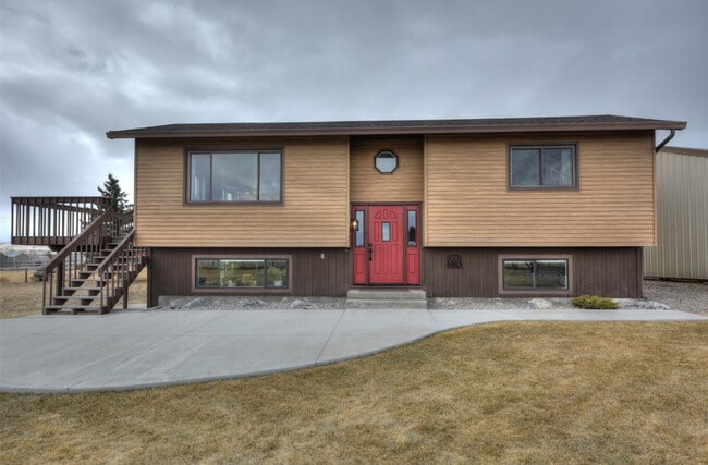 Building Photo - 845 Terrence Rd