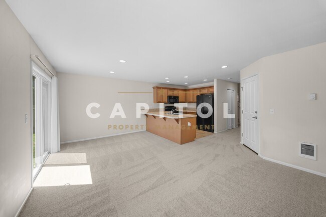 Foto del edificio - 5467 57th Loop SE