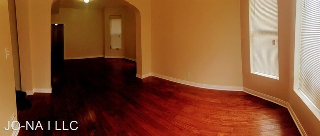 Foto del edificio - 5527 S Marshfield Ave