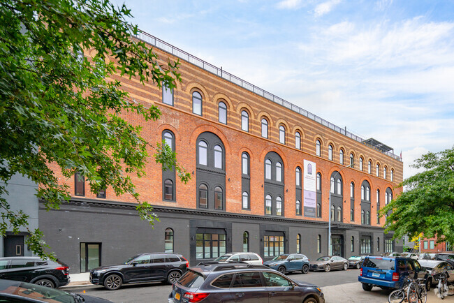 Building Photo - 10 Quincy - Salvation Lofts