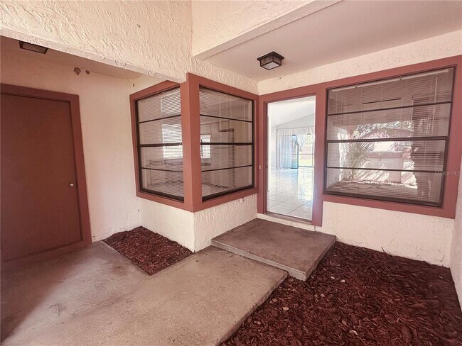 Foto del edificio - 6256 Gardenview Ct