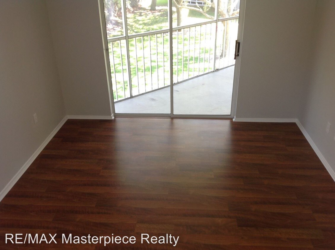 Building Photo - 3254 SE Aster Ln
