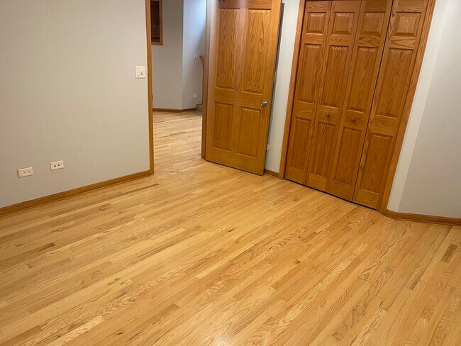 Foto del edificio - 4839 S Forrestville Ave