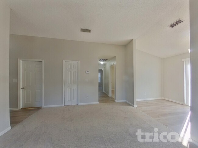 Foto del edificio - 83151 St Mark Dr