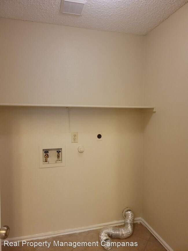 Foto del edificio - 3 br, 2.5 bath House - 7807 Ruby Meadow