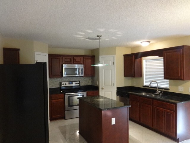 Building Photo - 4426 Stone Meadow Dr