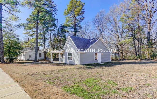 Building Photo - 2927 Beechmont St