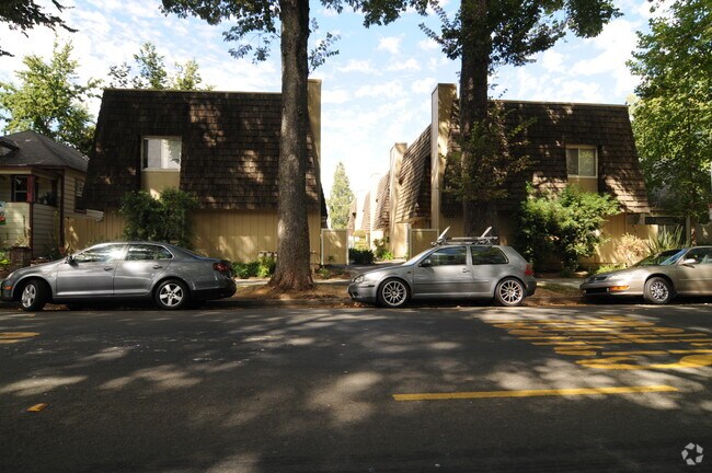 Foto del edificio - 2423 C St