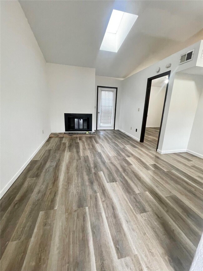 Foto del edificio - 128 Ashley Dr