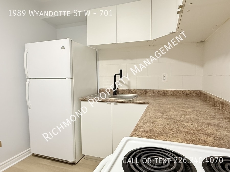 Photo principale - 1989 Wyandotte St W
