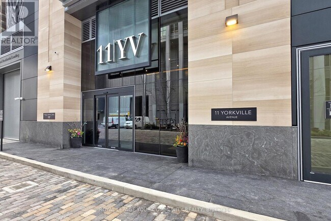 Photo du bâtiment - 11-6311 Yorkville Ave