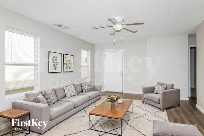 Foto del edificio - 10605 Glenayr Dr