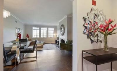 Foto del edificio - 2231 E 67th St