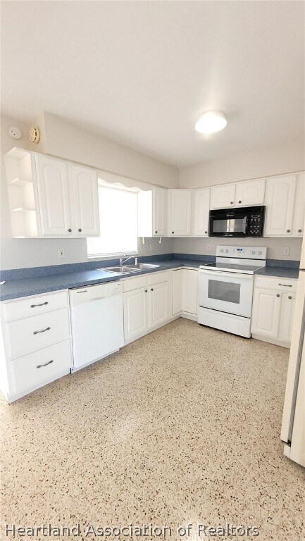 Building Photo - 2990 W Lake Chilton Dr