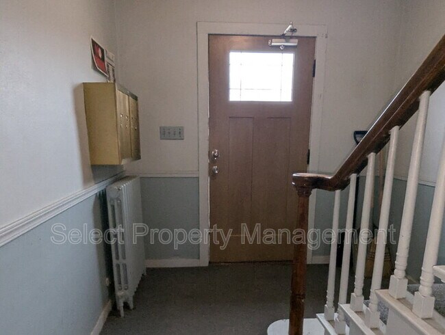 Foto del edificio - 1033 Edgewater Ave