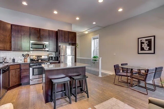 Foto del edificio - 853 N Winchester Ave