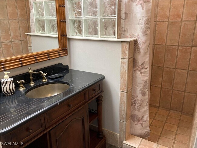 Foto del edificio - 203 Esther St