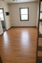 Building Photo - 213 S 2nd St