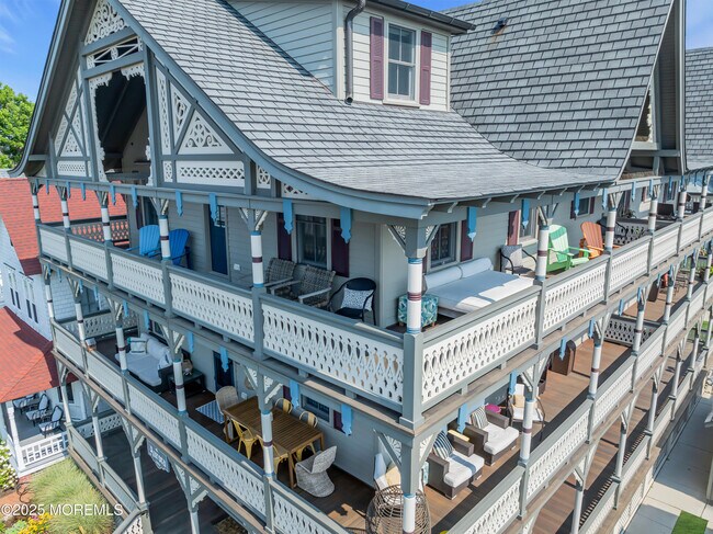 Building Photo - 5 Surf Ave