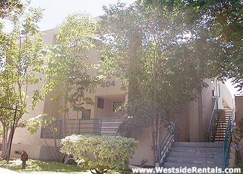 Primary Photo - 404 W Stocker St