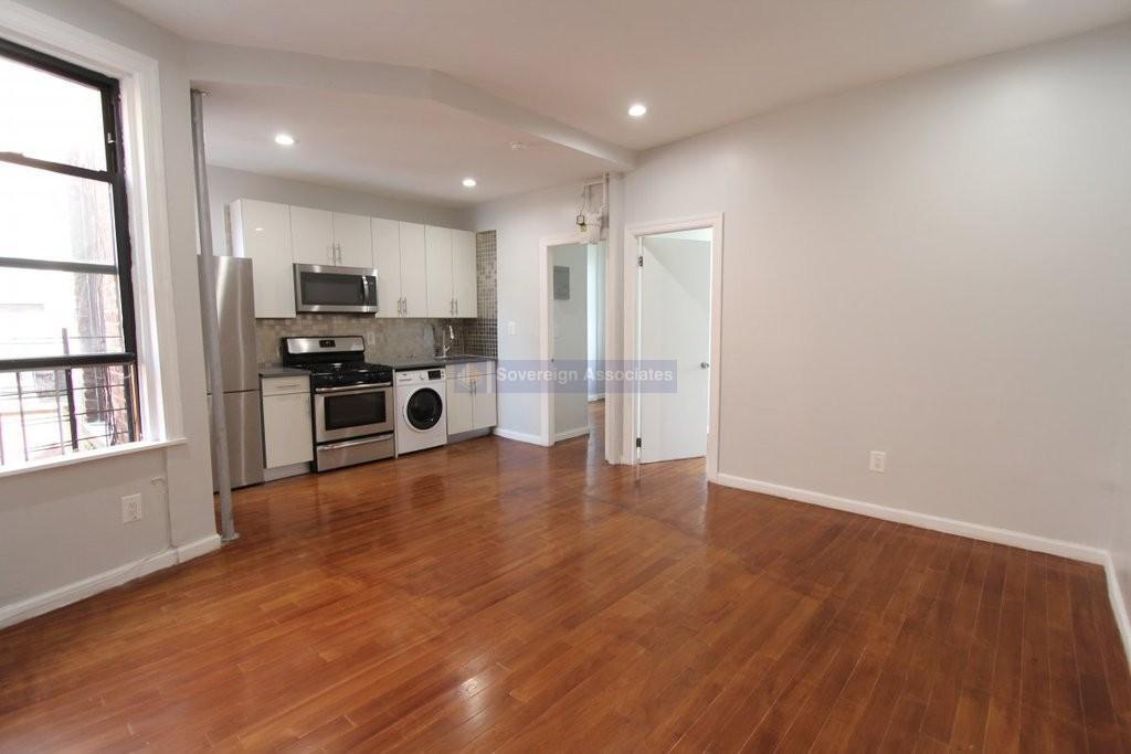 Primary Photo - 2546 Seventh Avenue