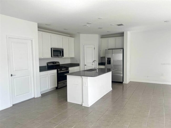 Building Photo - 5554 Braken Fern Wy