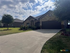 Building Photo - 2033 Catkins Ln