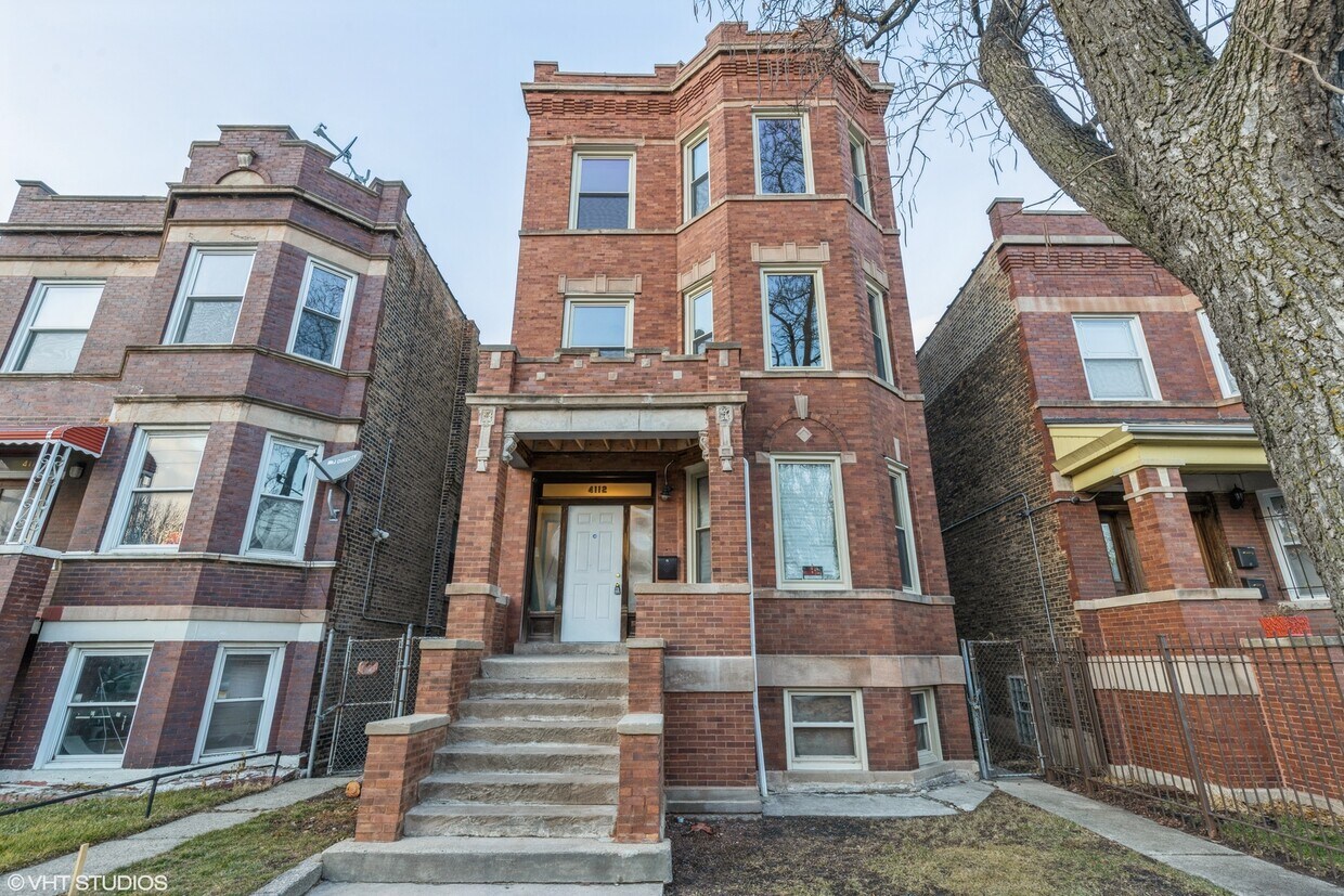 Primary Photo - 4112 W Cermak Rd