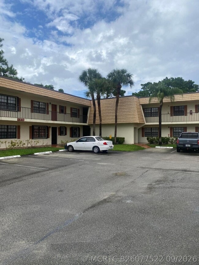 Building Photo - 4177 Oak Terrace Dr