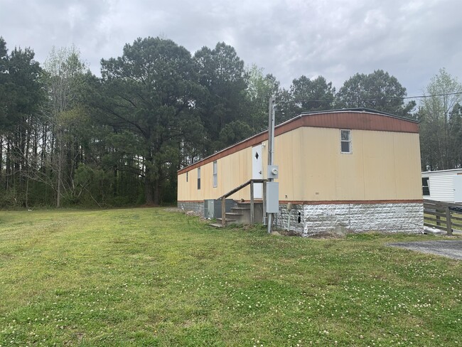 Building Photo - 1016 Aaron Ln