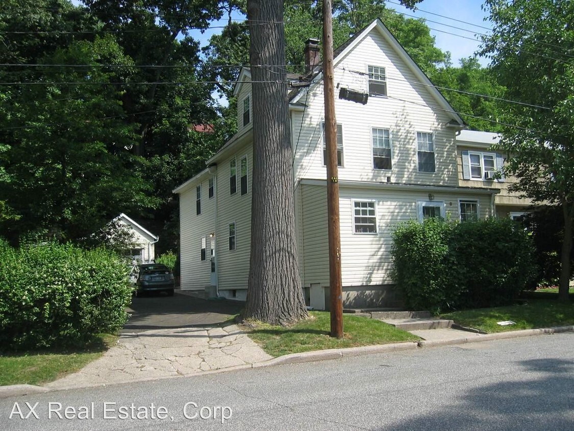 8 Baldwin Ave, Larchmont, NY 10538 Condo for Rent in Larchmont, NY