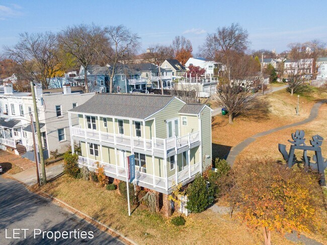 Foto del edificio - 4 br, 4 bath House - 612 Holly Street