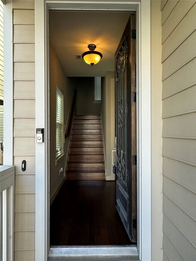 Foto del edificio - 1241 Nelson Falls Ln