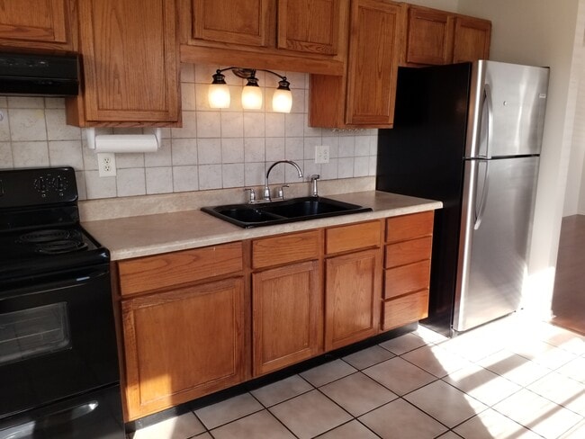 Building Photo - 6153 Sapphire Dr