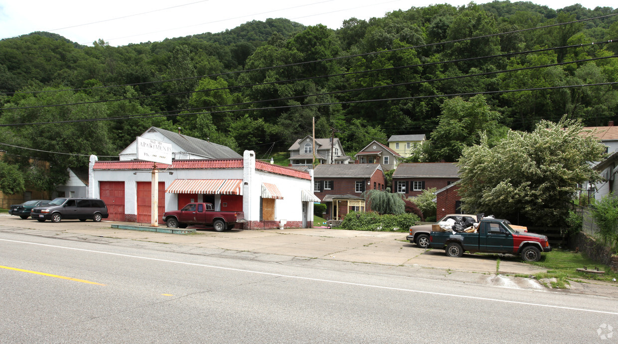 Primary Photo - Falls View Apartments