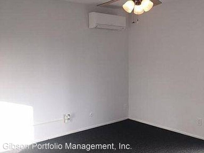 Building Photo - 2 br, 1 bath House - 1614 Hudson St., #315
