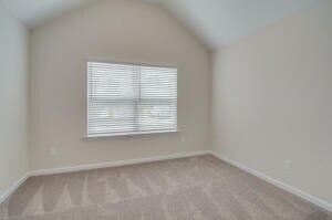 Building Photo - 427 Amesbury Dr