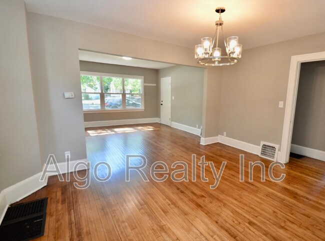Foto del edificio - 4239 Minnehaha Ave