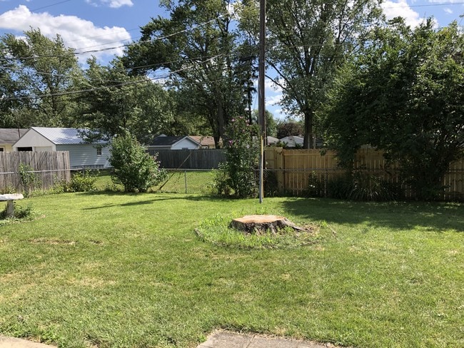 Building Photo - 1033 Archway Dr