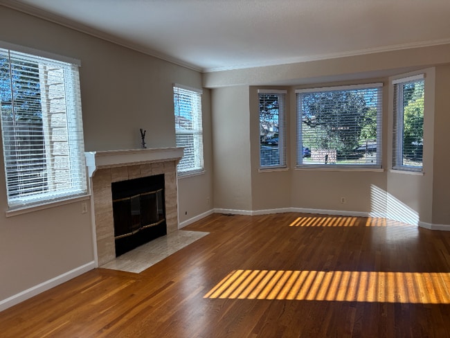 Foto del edificio - 242 N San Pedro Rd