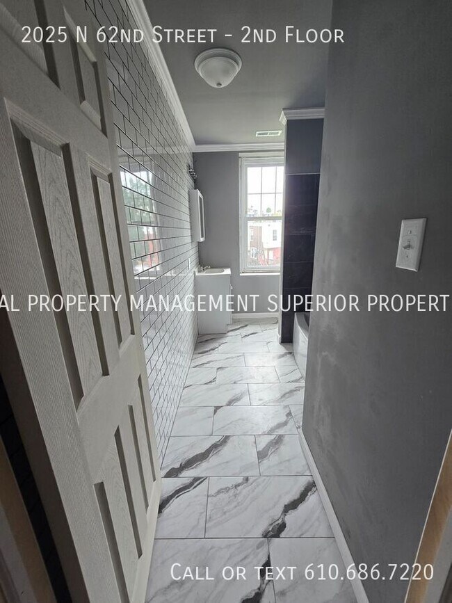 Building Photo - 2025 N 62nd St
