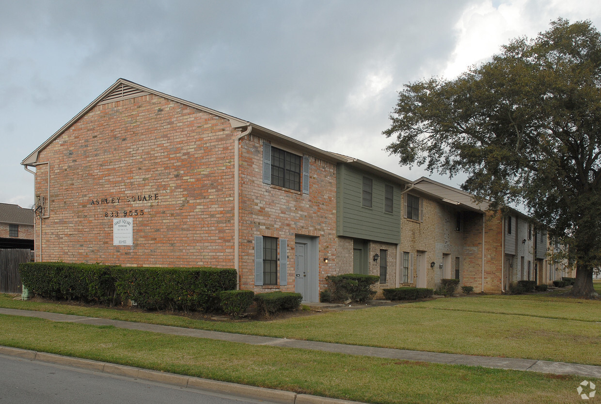 Primary Photo - Ashley Square Townhomes